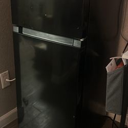 Vissani Mini Fridge
