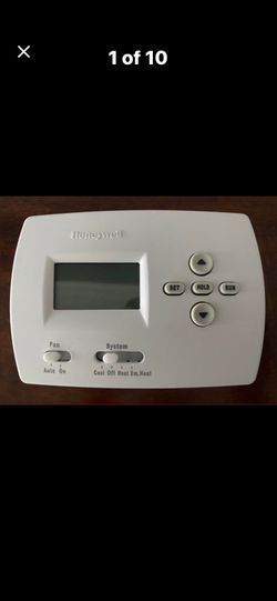 Honeywell Pro4000 Programmable Thermostat.TH4210D1005  5-2 Day Digital Heat Pump. Like New!