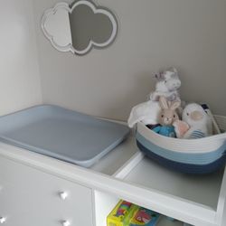 Leander , baby changing mat