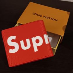LOUIS VOITTON