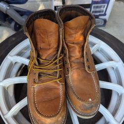 Red Wing 10875 7.5D - Damaged Stitching 