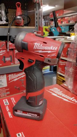 Milwaukee M12 FUEL SURGE 1/4" HEX HYDRAULIC IMPACT DRIVER (TOOL ONLY)