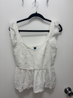 white old navy top