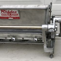 Kook e King Cookie Dropper