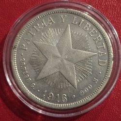 1916 Patria Y Libertad 1 Peso Silver Coin
