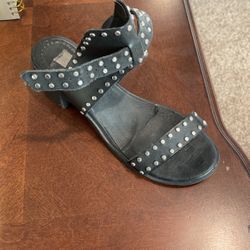 Steve Madden Black Sandal Size 5.5