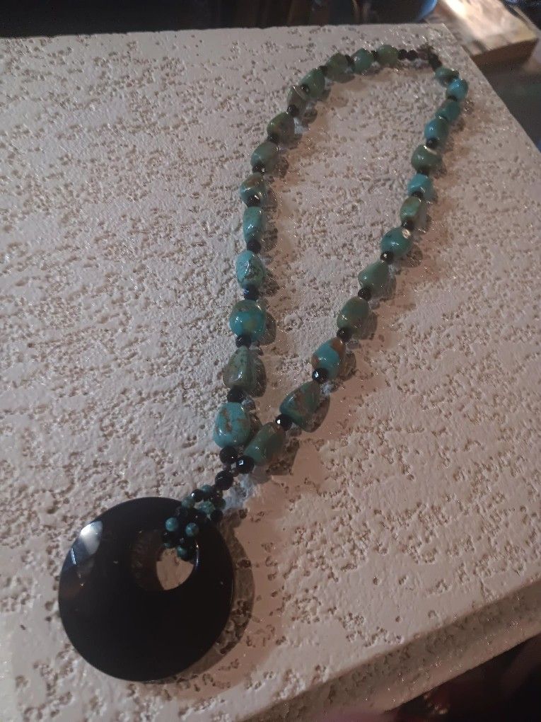 23-in Turquoise and Black Onyx Necklace