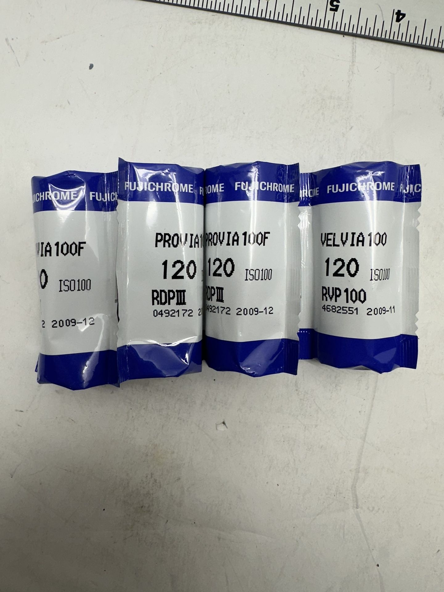 EXPIRED 2009COLOR FILM: 4x Fujichrome 120 Velvia Slide RVP ISO 100