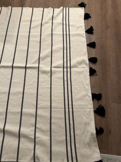 BR Home Moroccan Wool Throw
