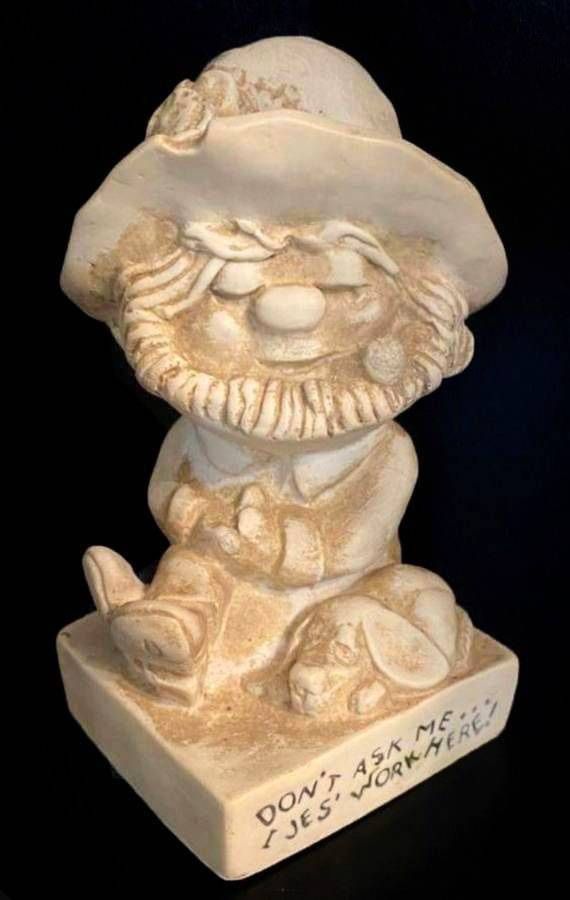 Vintage Dont Ask Me I Jes Work Here Hillbilly Dog Figurine American Greetings Home Decor