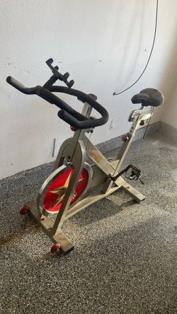 Indoor cycling bike