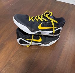 Men’s size 10 basketball shoes