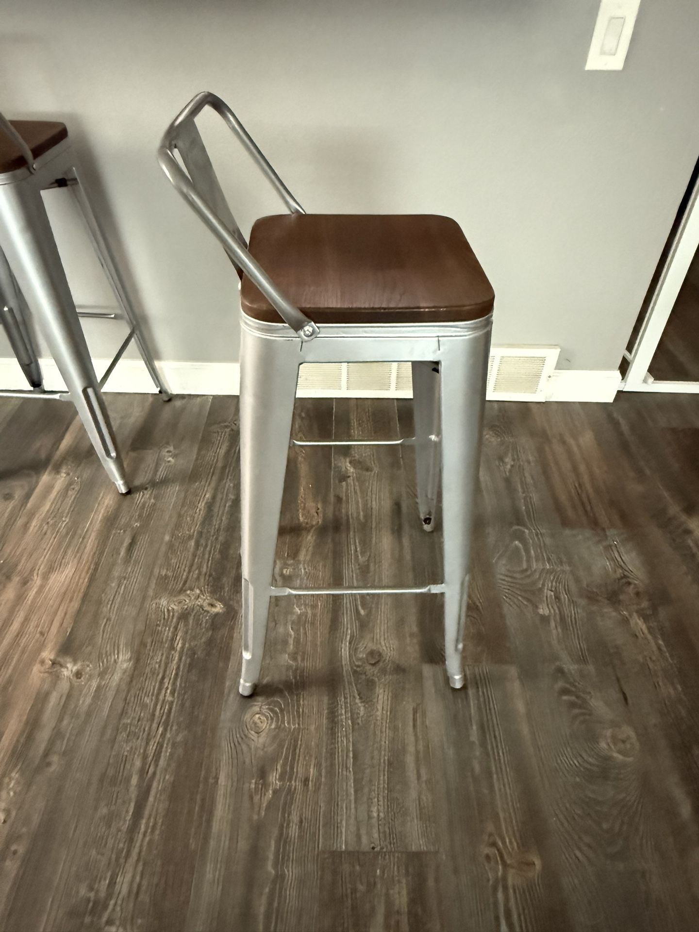 30’ Bar Stools