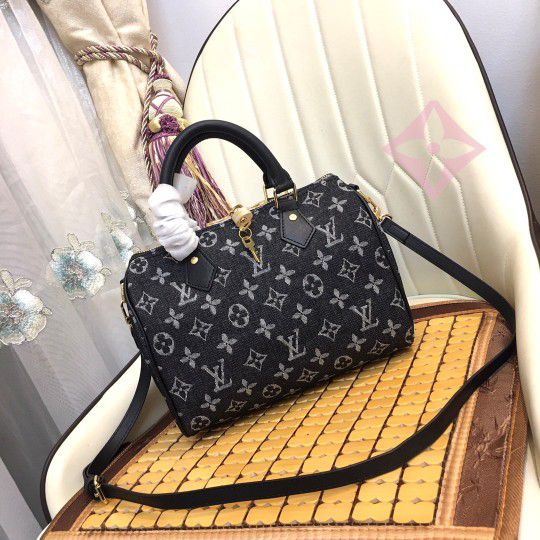 Speedy bandoulière handbag Louis Vuitton Black in Denim - Jeans