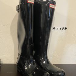 Hunter Original High Gloss Waterproof Boot (Women) Size 5