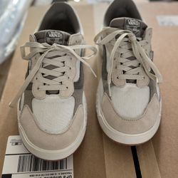 Vans Ultra range Neo VR3 - new In Box