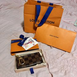 Louis Vuitton Key Pouch 