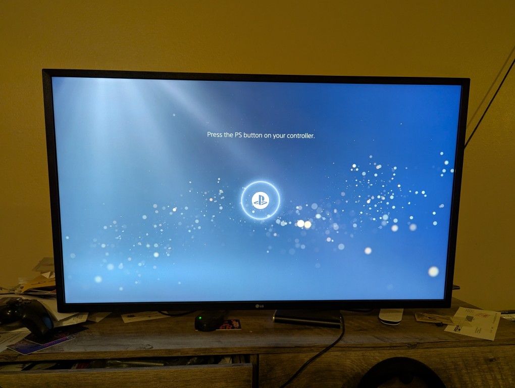 LGUL500-W 32" Monitor 