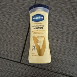 Vaseline Nourishing Moisture 