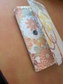 Title: Vintage Japanese Silk Kimono Clutch Bag - Gold Brocade Envelope