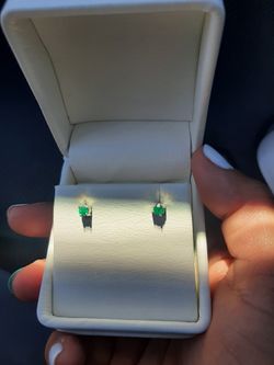 Emerald Earrings 100% Genuine 925 Sterling Silver.