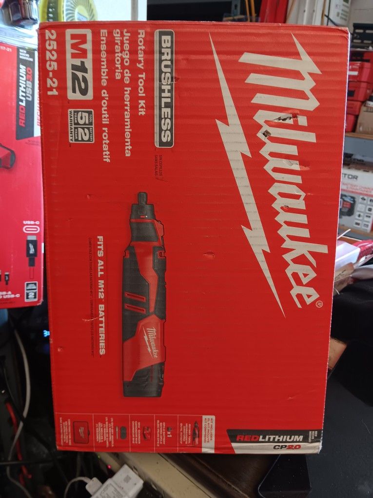 Milwaukee M12 Brushless Rotary Tool Kit.