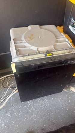 Hot point Dishwasher