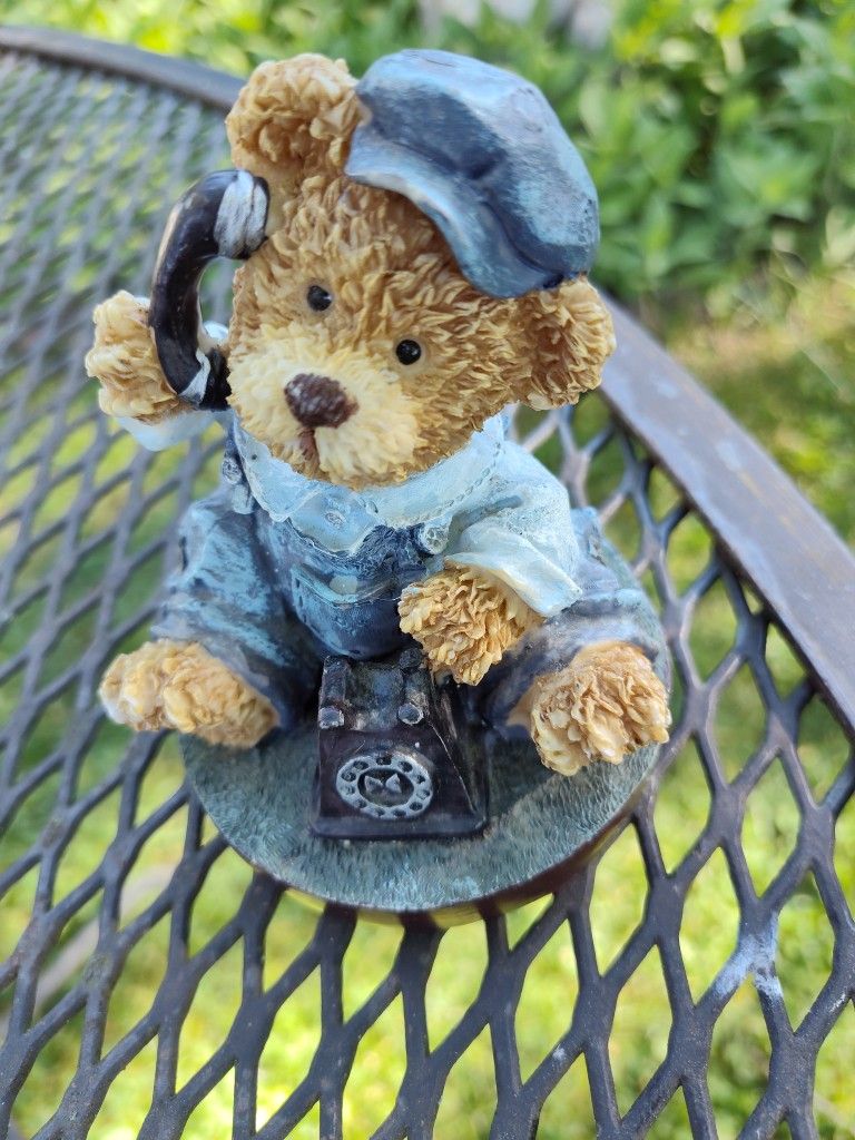 Cute Bear With Phone