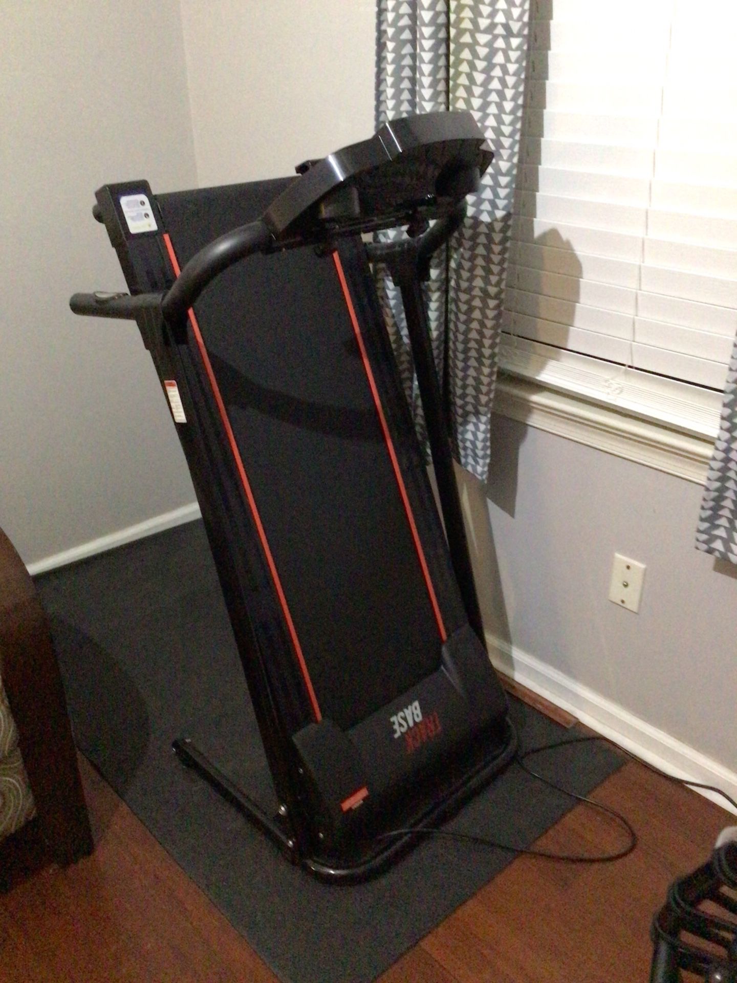 SernenLife Digital Treadmill 