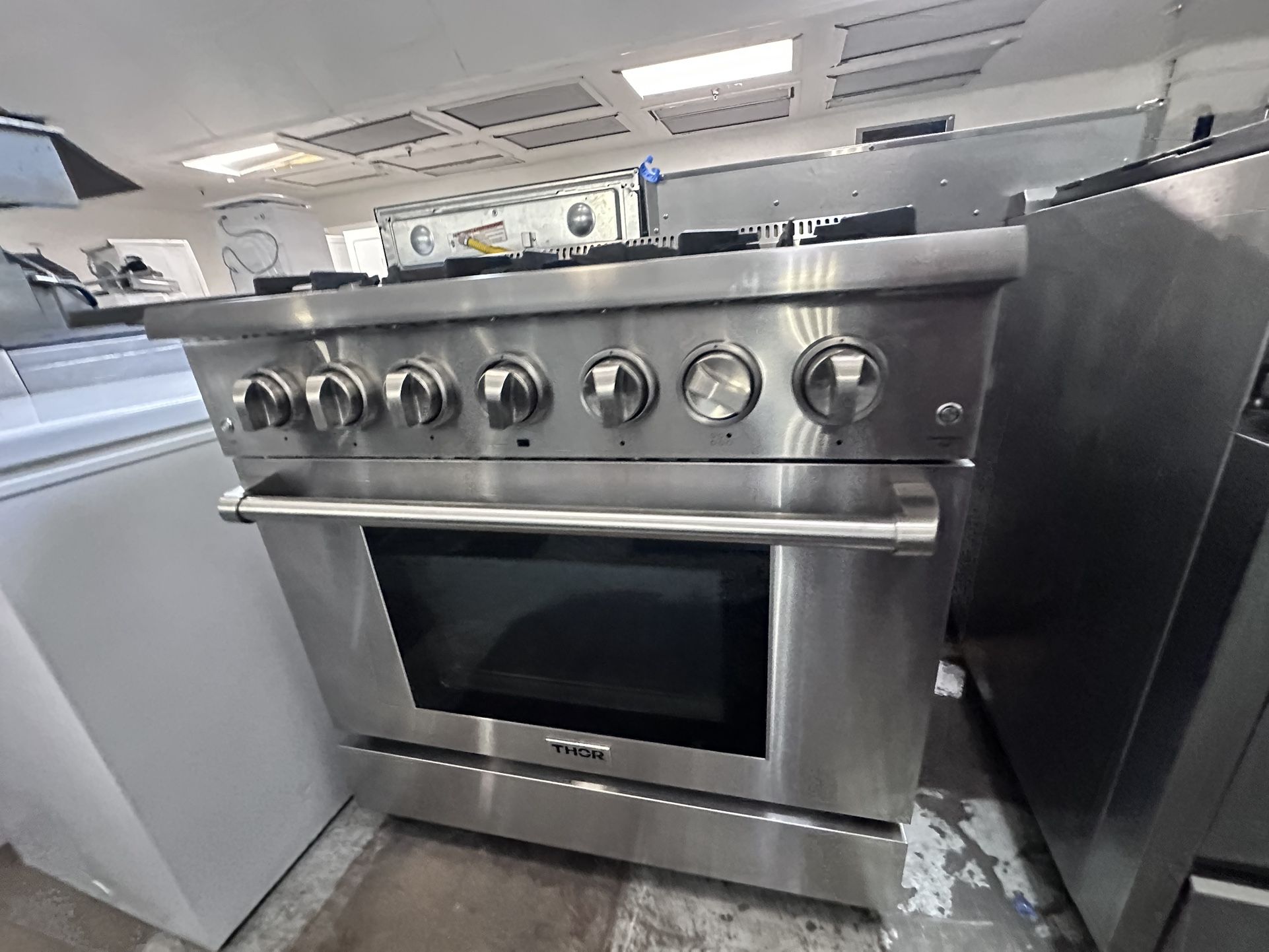 36” Thor Kitchen Range Dual Fuel Stainless Steel