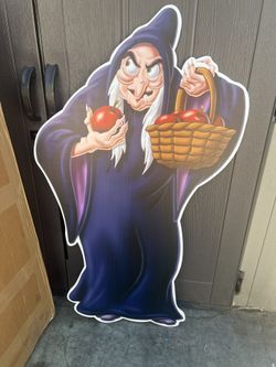 Snow White And Evil Queen 