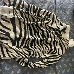 Charter Club Cashmere Size Small Crew Neck Sweater Zebra Print