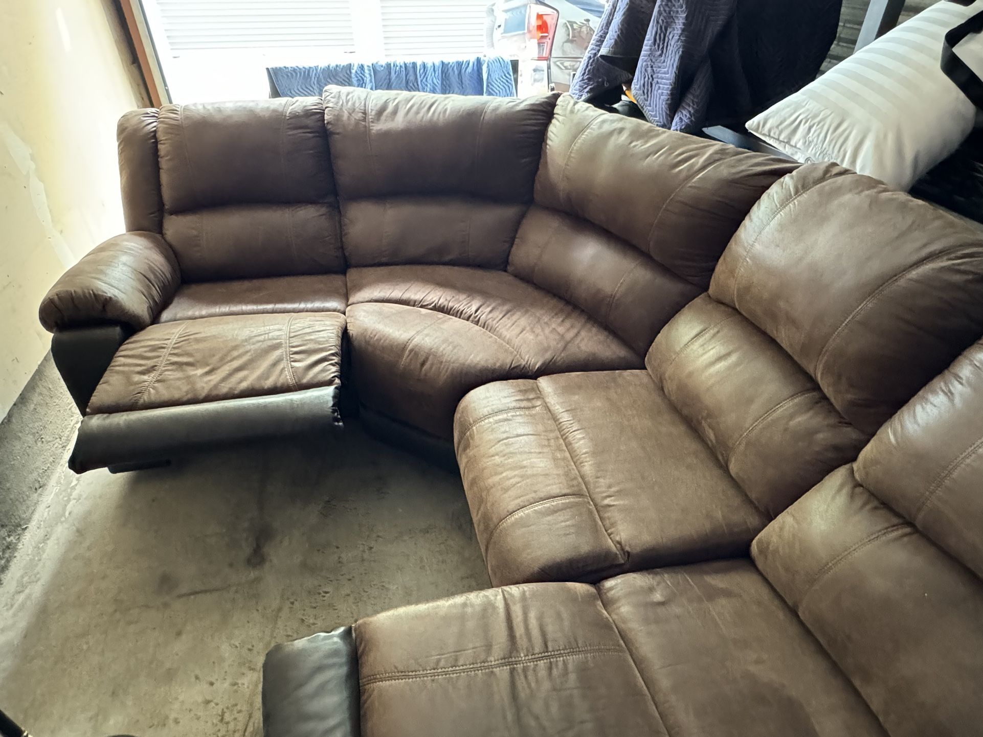 Large Comfortable Sectional Couch