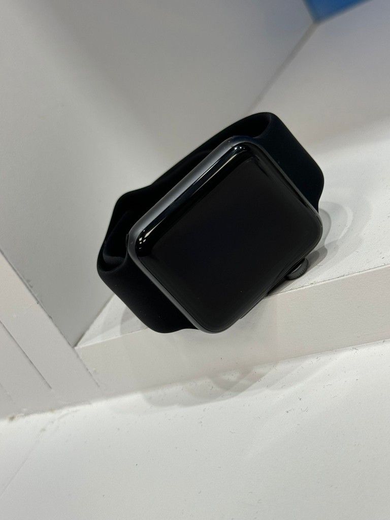 Apple Watch Series 3 42MM GPS - Pay $1 To Take It home And pay The rest Later 