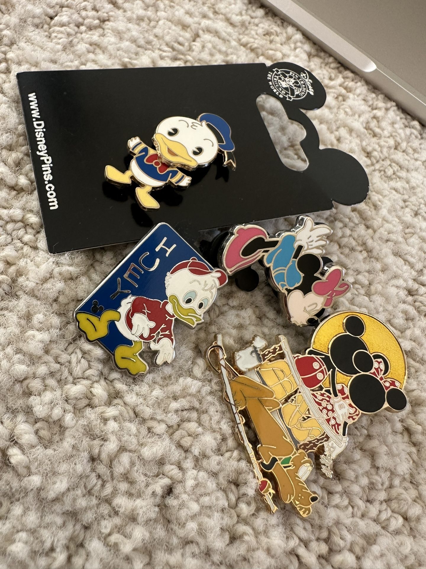 Disney Pins Collections Take All