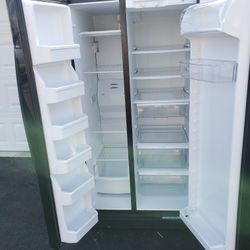 Nice GLOSS Black CLEAN double Door FRIDGE 