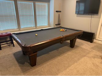 8’ Pool Table