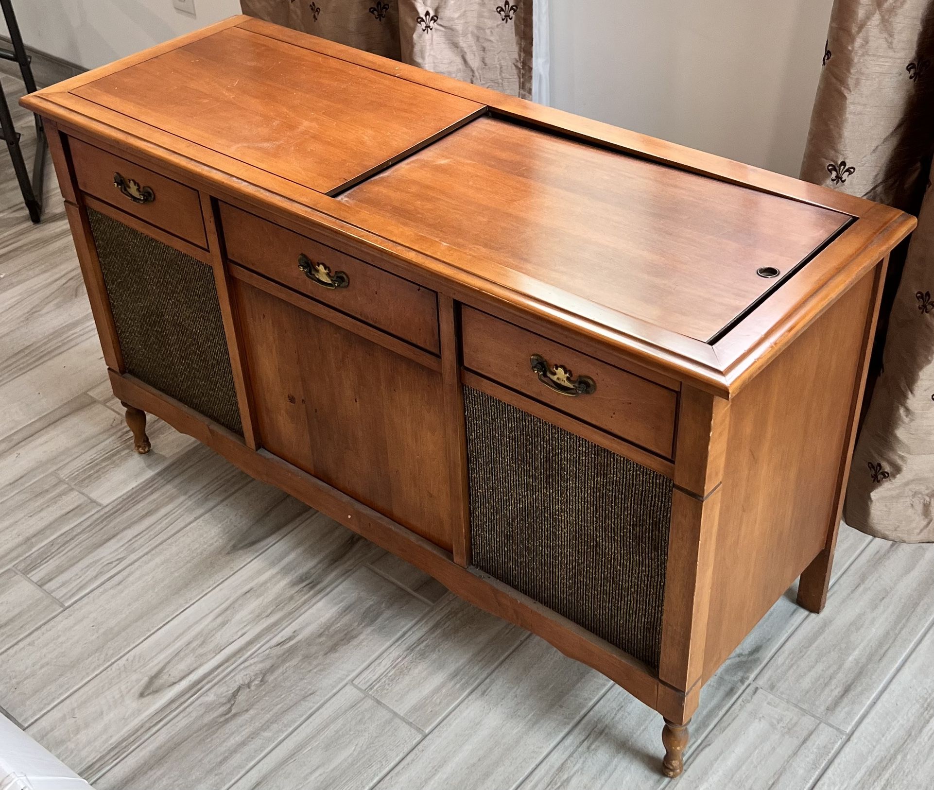 1965 Record player , Penncrest Console Sterio