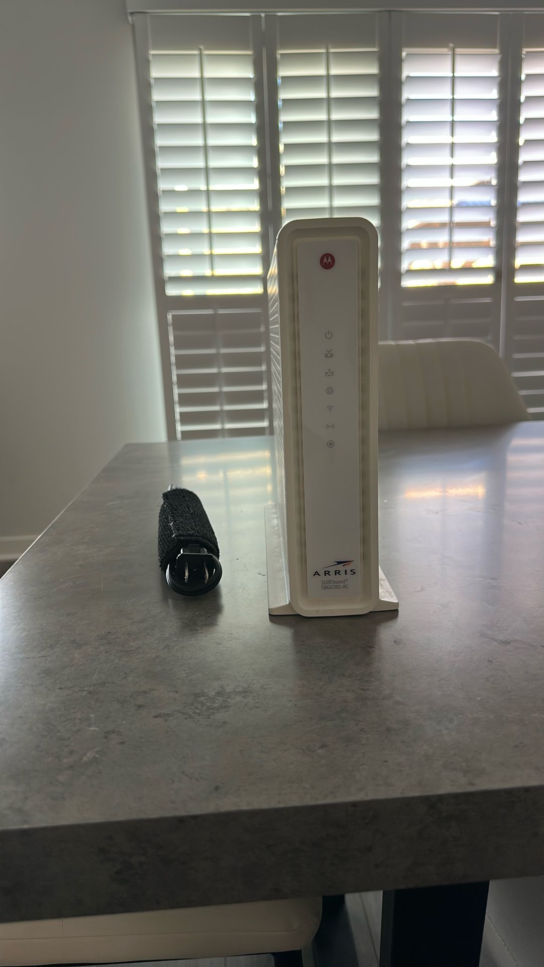 2x Arris SURFboard SBG6782AC DOCSIS 3.0 Cable Modem/ Wi-Fi / Router