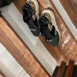 Burberry Shoes