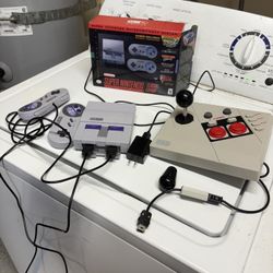 Super Nintendo Mini With Built In Games And Extra Joystick Controller Brand New