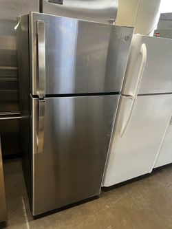 TOP FREEZER GE REFRIGERATOR STAINLESS STEEL
