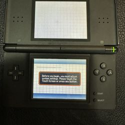 Nintendo DS Lite USG-001 2006 Model Black Color Only. Hinges hold only upright Tested 