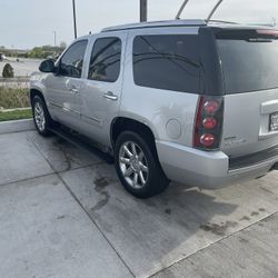 2010 GMC Yukon