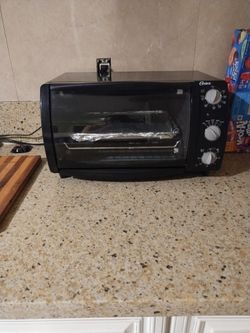 Toaster , And Oven Berry Clean good condition