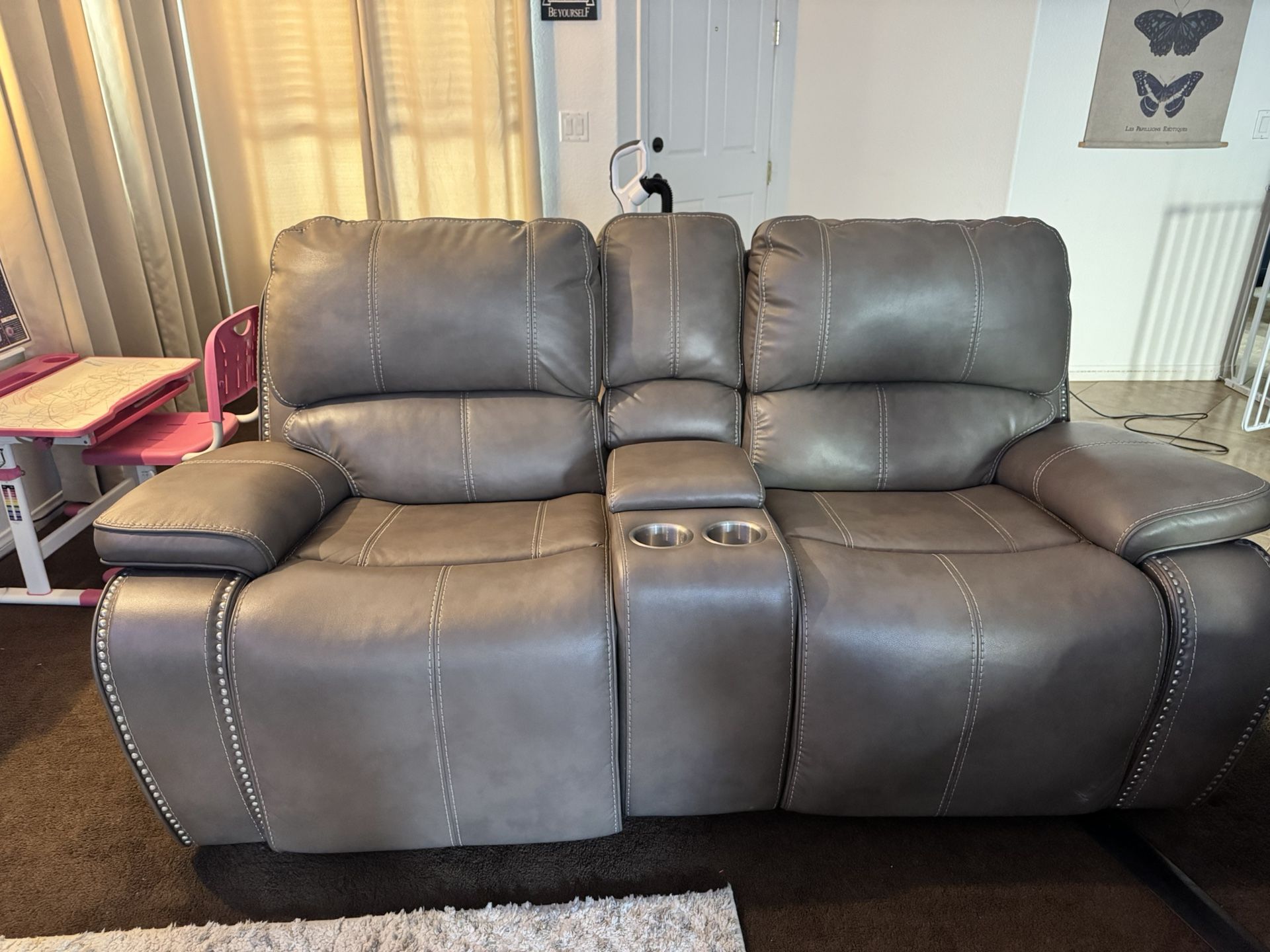 Power Reclining Loveseat