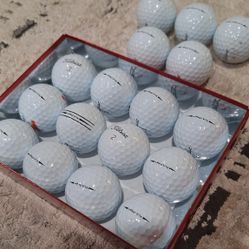 Titleist 《-Pro V1x》Left Dash Balls: 12 Balls + 5 Extra Balls