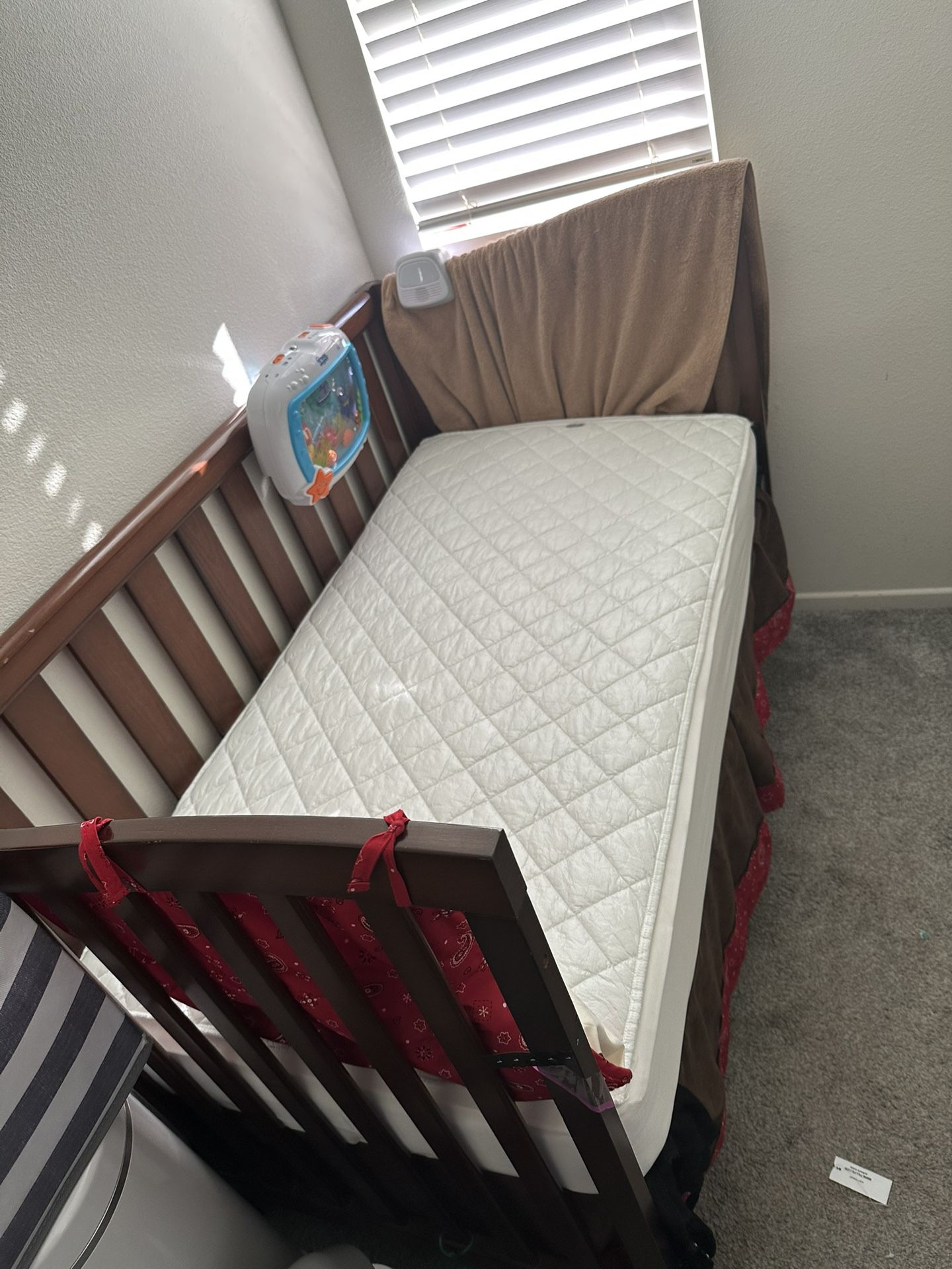 baby crib