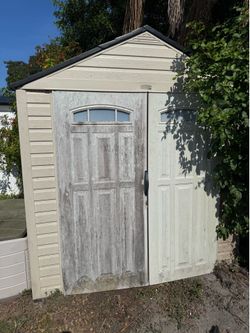 Rubbermaid Shed