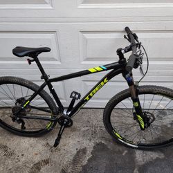 2021 Trek X Caliber Disc 29er Mountain Bike 
